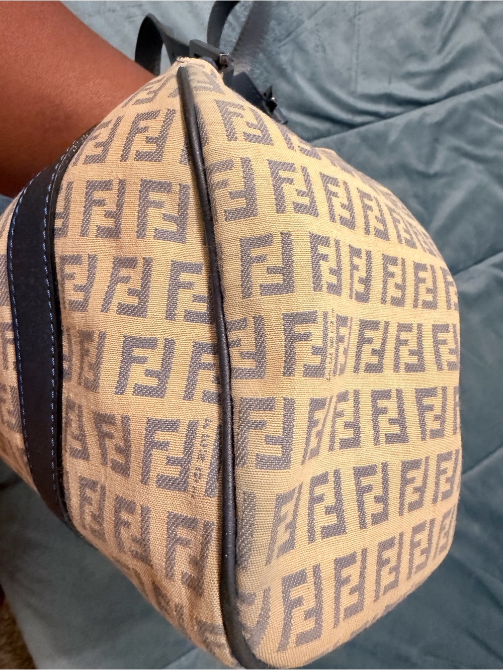 Fendi Beige FF Canvas Shoulder Bag with Blue Leather Trim - Picture 2 of 4